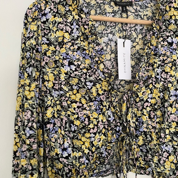 cute and summery shirt - Picture 4 of 5